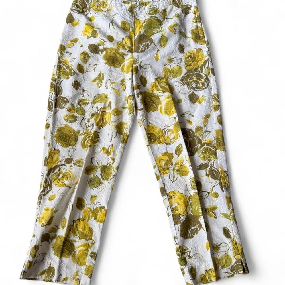 VTG Floral Print Capris